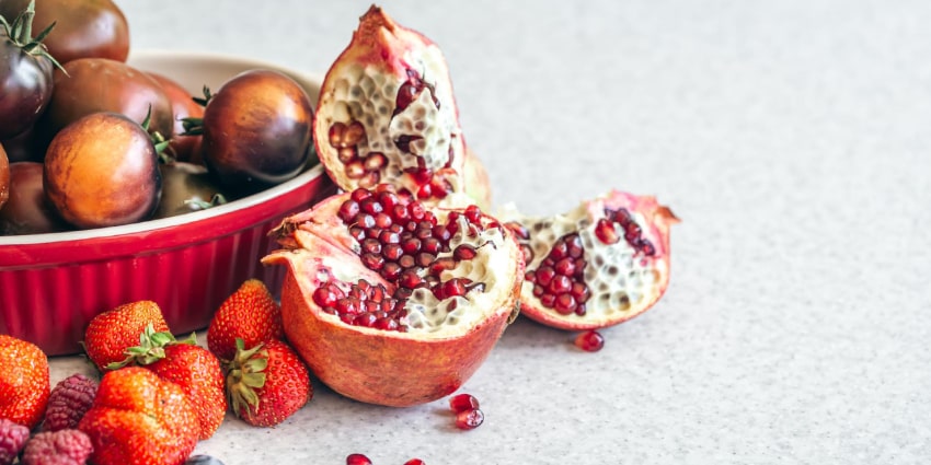 چه چیزهایی از جذب آهن میوهها جلوگیری میکنند؟