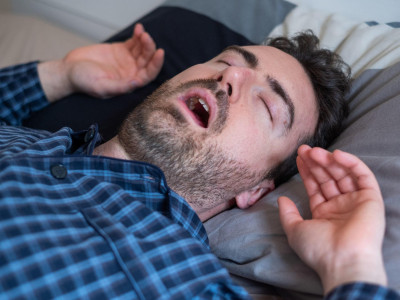 درمان خر وپف با روش‌های ساده | کاهش خرناس و بهبود تنفس شبانه