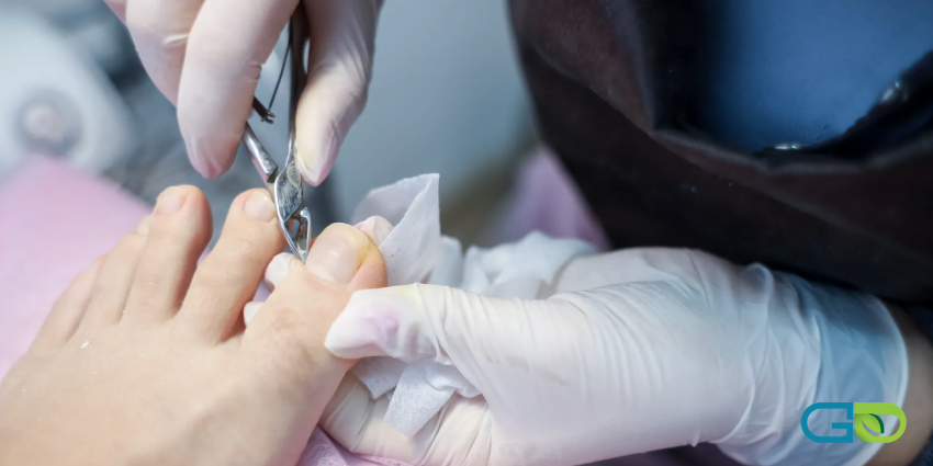 درمان جدا شدن ناخن چگونه انجام می‌شود؟